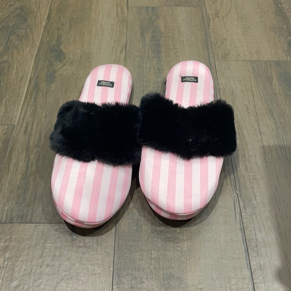 VS Slippers